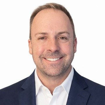 realtor headshot 360x360 current